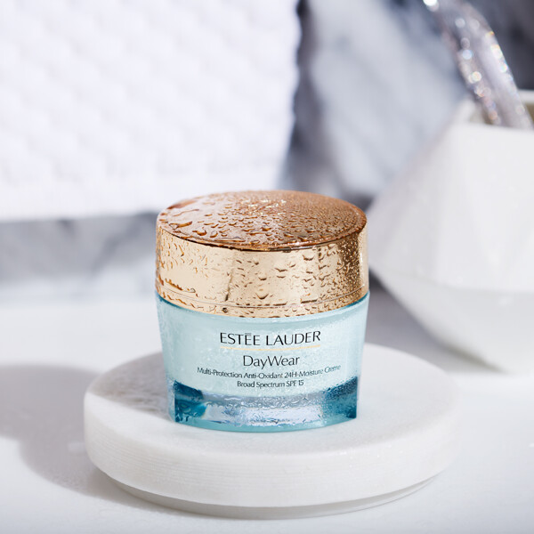 DayWear Anti Oxidant Creme SPF 15 N/C (Bild 2 av 7)