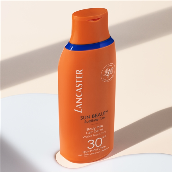 Lancaster SPF30 Sun Beauty Sublime Tan Body Milk (Bild 5 av 5)